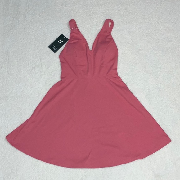 HALARA - NWT 2-Piece Dress w/ Crisscross Back & Made w/ Cloudful™ Fabric - Picture 5 of 13